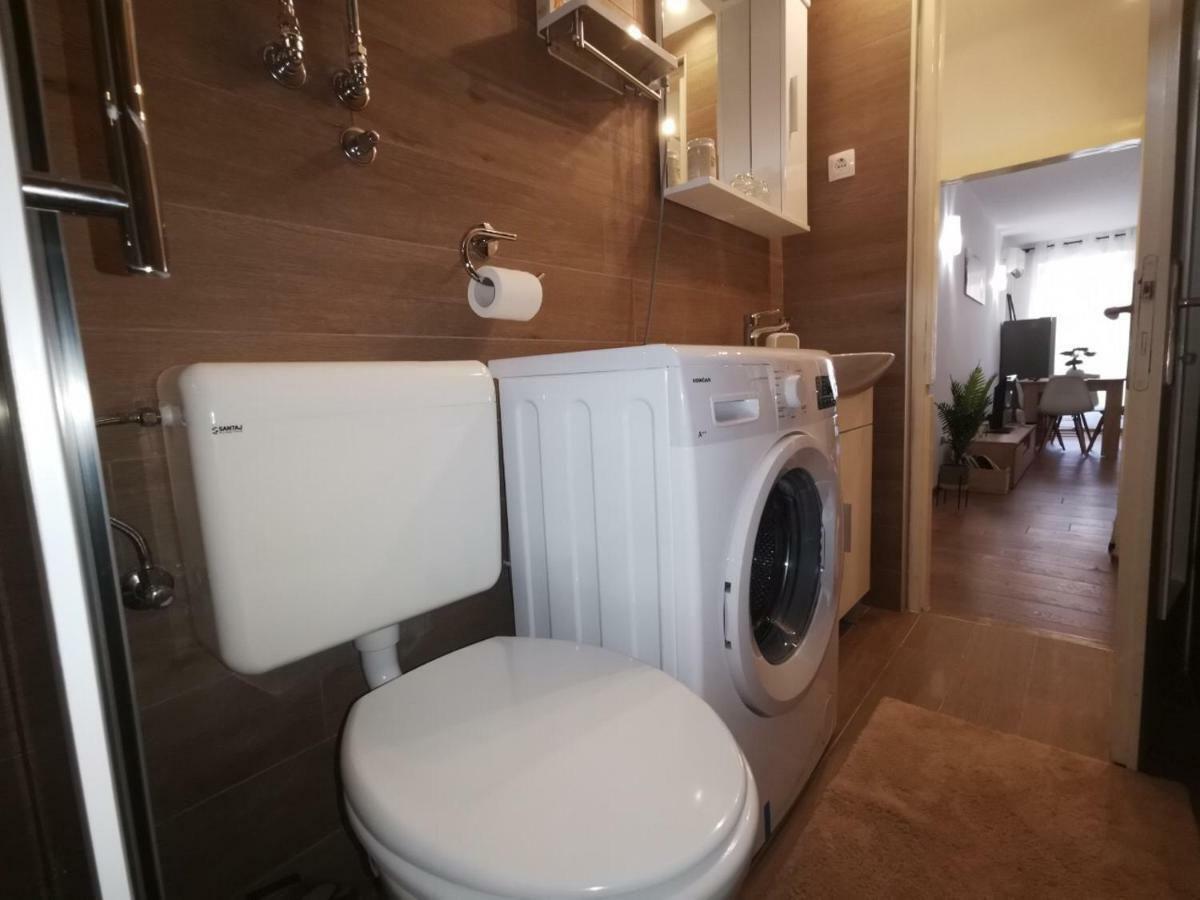 A Charming One-bedroom In The Heart Of 'rovinj' Apartment *