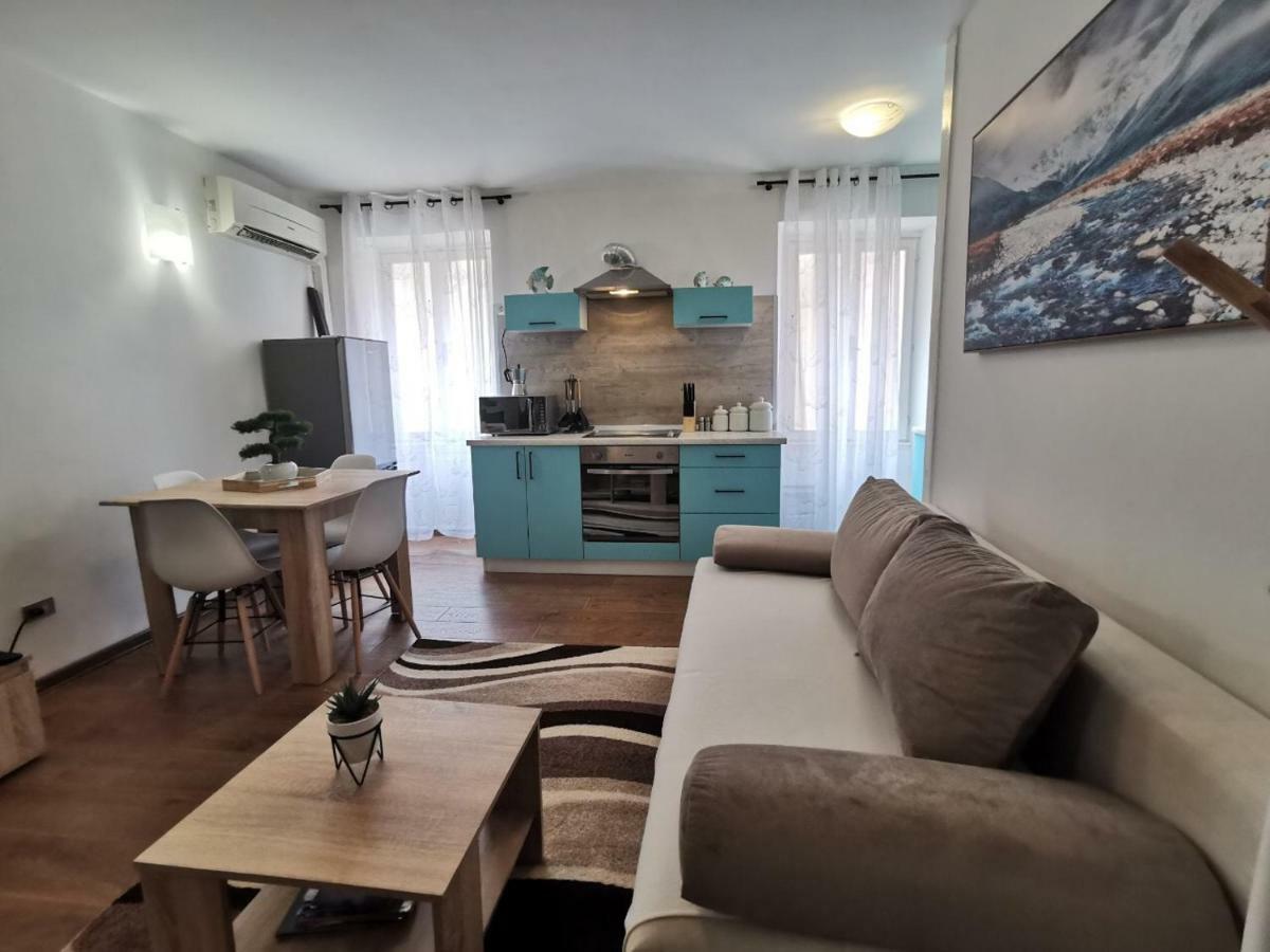 Apartment A Charming One-bedroom In The Heart Of 'rovinj' Rovinj