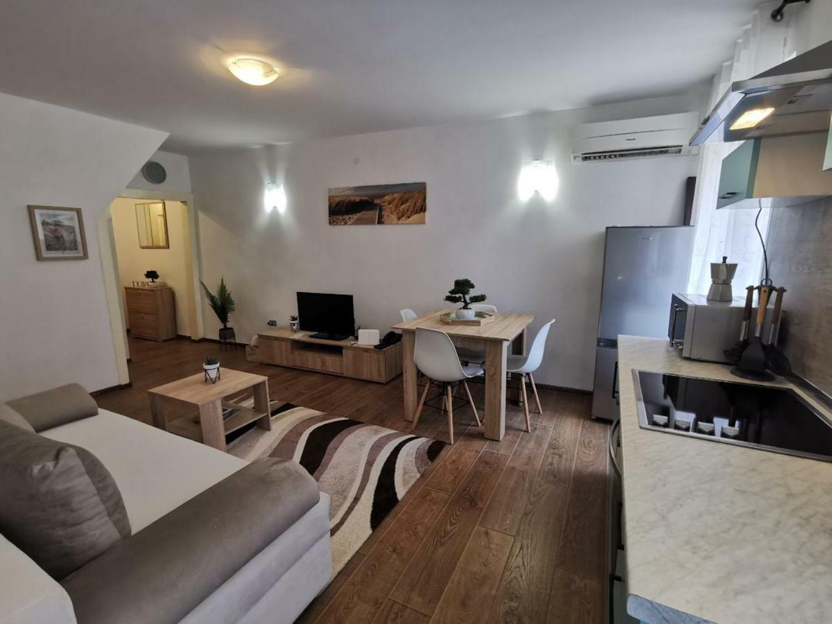 Apartment A Charming One-bedroom In The Heart Of 'rovinj' Rovinj