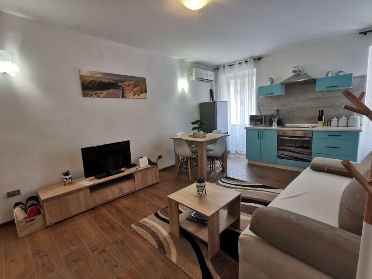 A Charming One-bedroom In The Heart Of 'rovinj' * Rovinj
