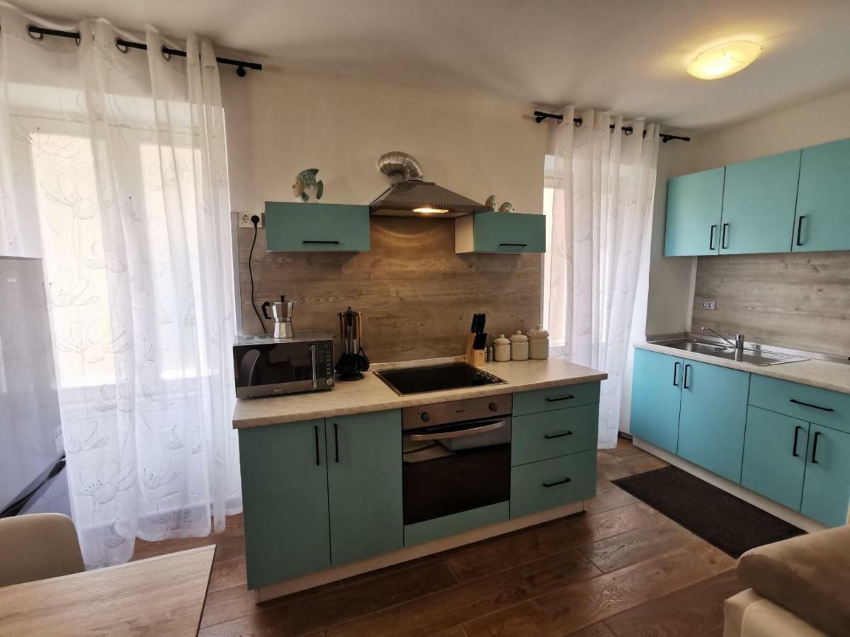 A Charming One-bedroom In The Heart Of 'rovinj' Apartment *