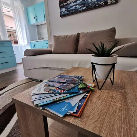 A Charming One-Bedroom Apartment In The Heart Of 'Rovinj' Exterior foto