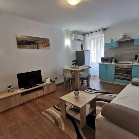 A Charming One-Bedroom Apartment In The Heart Of 'Rovinj' Exterior foto