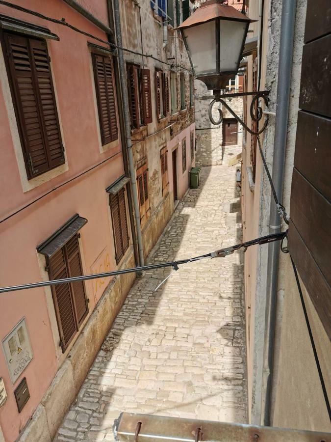 A Charming One-bedroom In The Heart Of 'rovinj'